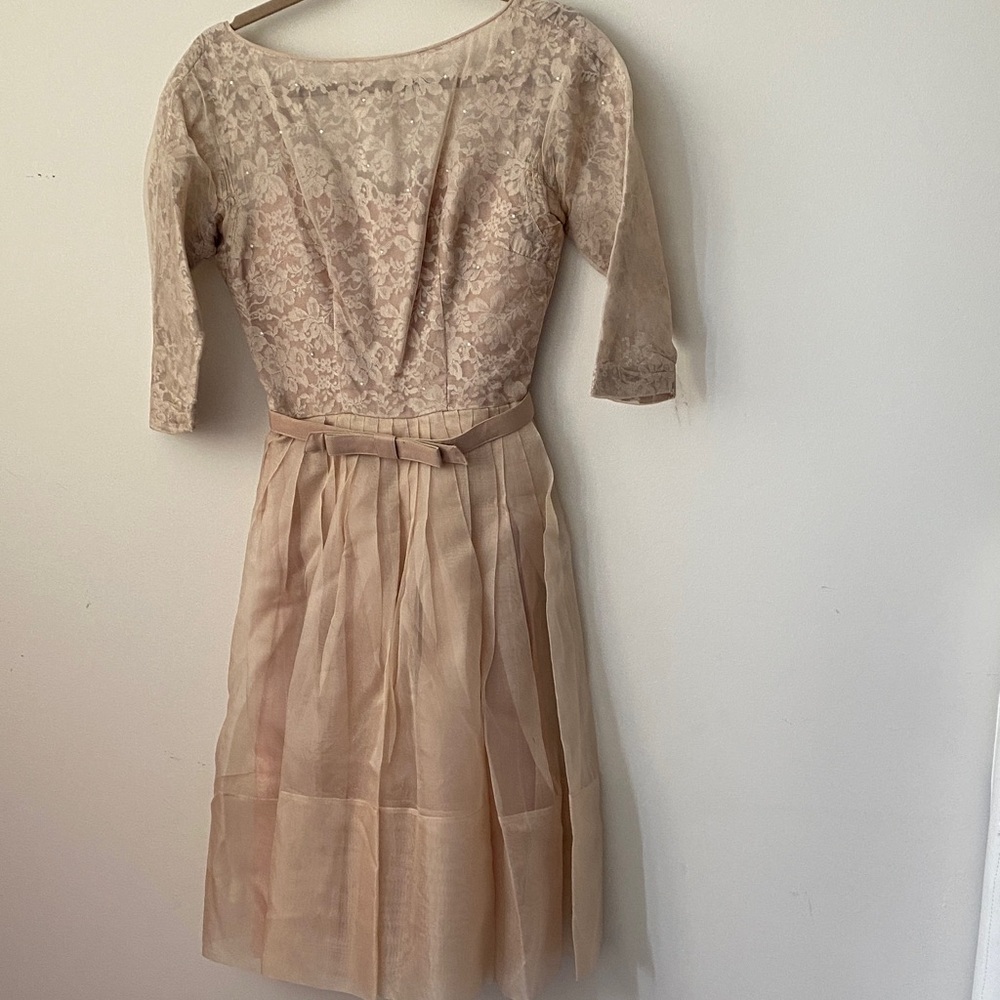 Vintage Lace Midi Dress in Cream